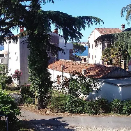 Apartment Lichtdurchflutetes Nur 300 Meter Zum Mit Balkon, Privatparkplatz *