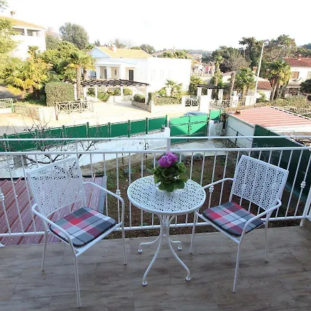 Lichtdurchflutetes Nur 300 Meter Zum Mit Balkon, Privatparkplatz Rovinj